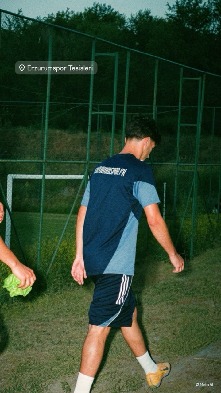 Efe Hakkı Polat Erzurumspor tesislerinde